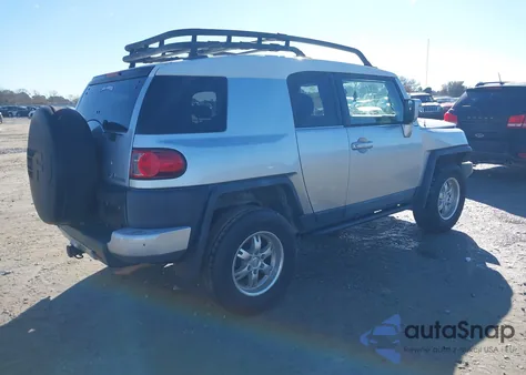 2007 Toyota Fj Cruiser from USA, damaged, VIN JTEBU11F670010334